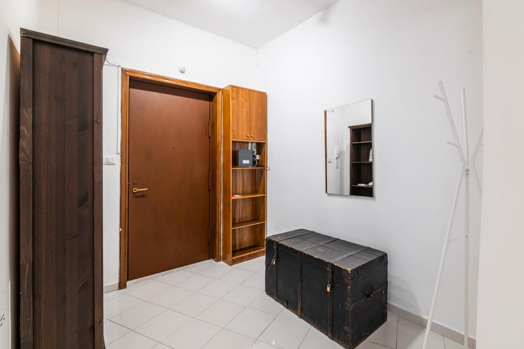 Apartment Casa Arenula By Domusextra Naples